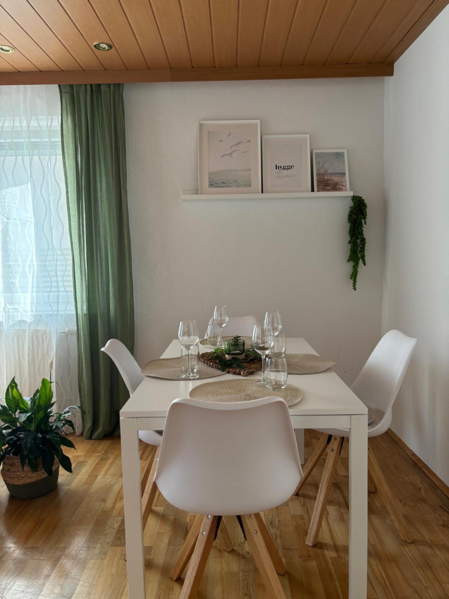Wohnung See- Und Bergnaehe Gmunden Kamer foto